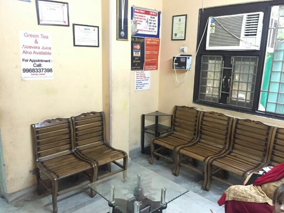 WADHWA HEALING TOUCH HOMOEOPATHIC CLINICS PATIENT WAITING AREA