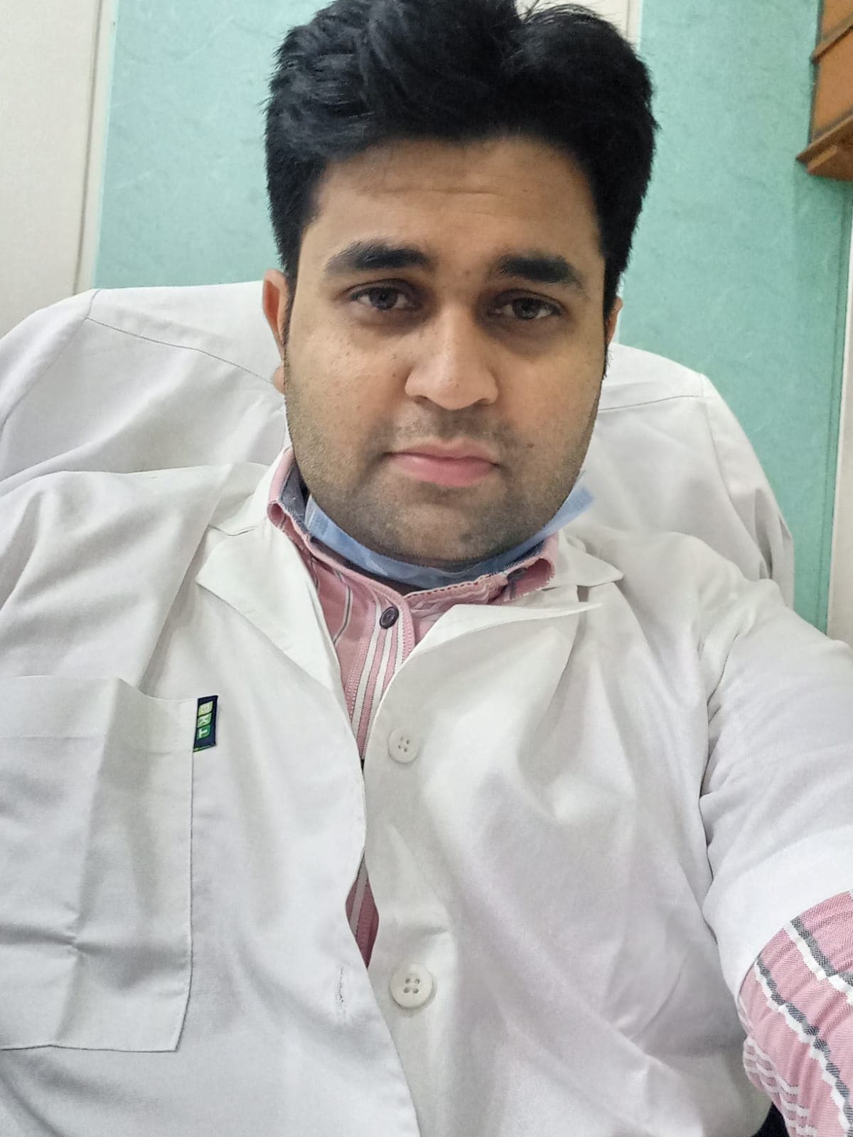 Dr. Kapil Bhati - Implantologist in Dilshad Garden, Delhi
