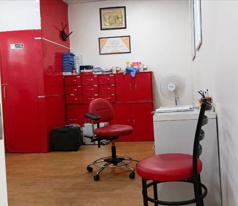Lab Area - Ratra Dental Clinic Sec 15A, Noida
