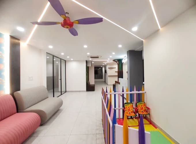 Waiting Area KushMedicare Dental Clinic, Sec - 92, Noida