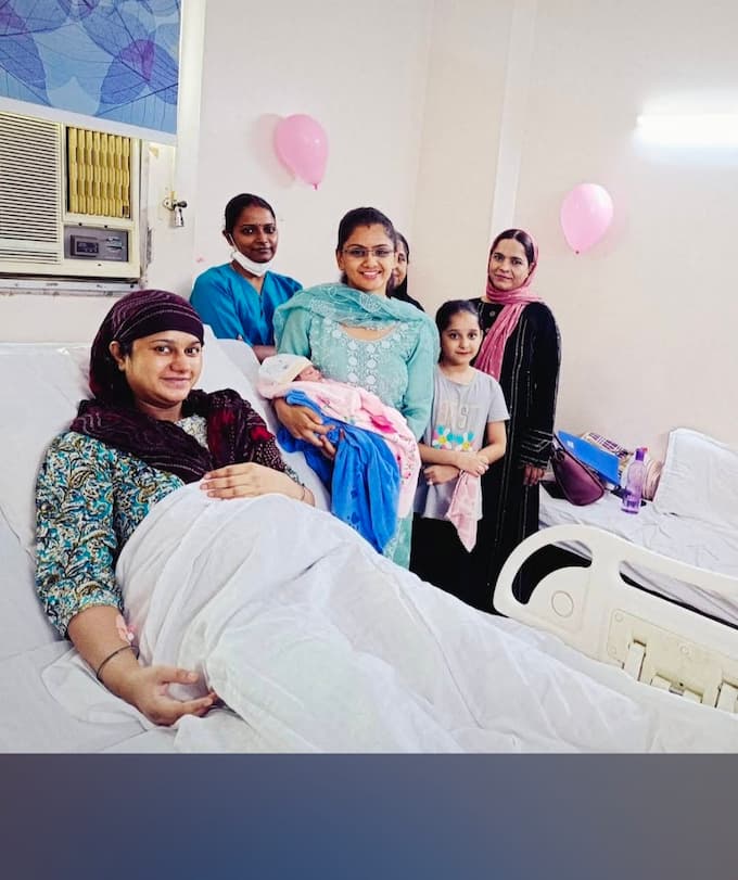 Happy Patient with Dr. J Madhavi | Obstetrician in Mayur Vihar Phase - II