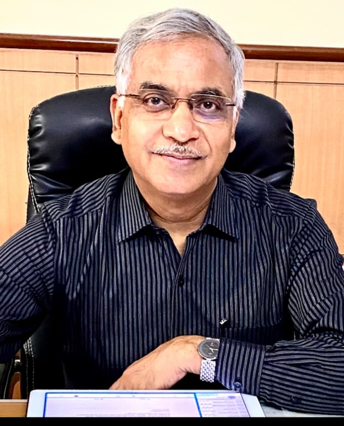 Child Specialist in Sector 19, Noida - Dr. Arvind Garg M.D (Pediatrics).