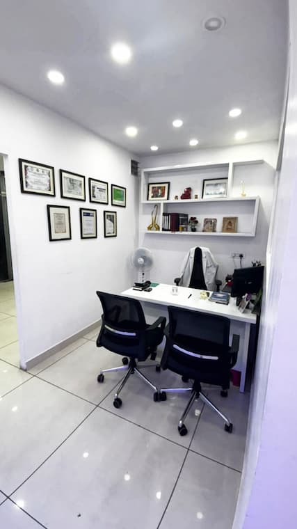 Consultation Chamber at Dr Verma's Dental Clinic, Vikaspuri