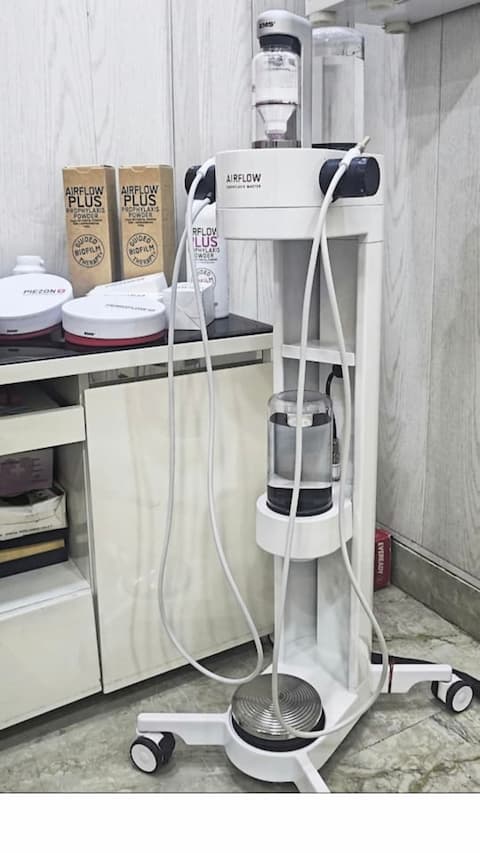 GBT Machine for removal of plaque & biofilm for patients who wears implants & braces or with gum sensitivity