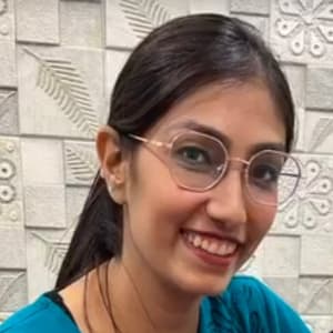 Dentist in Vikaspuri - Dr. Shipra Gulati (Dental implants specialist).