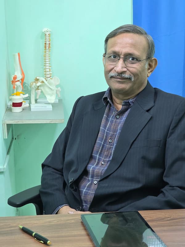 Orthopedic Doctor in Sector 75, Noida - Dr. Ashok G. Risbood