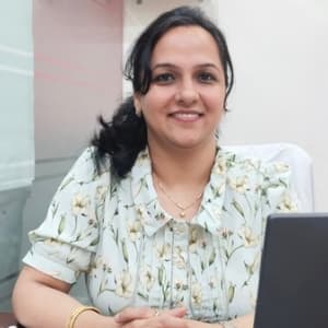 Best Dentist in Sector 76, Noida - Dr. Sunanda Gogia