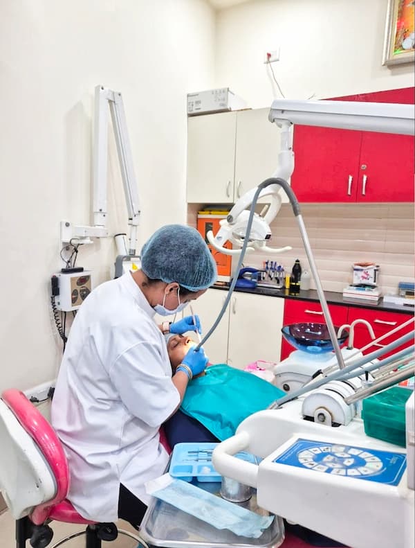 Consultation Area - Happy Tooth Dental Clinic in Sector 76, Noida