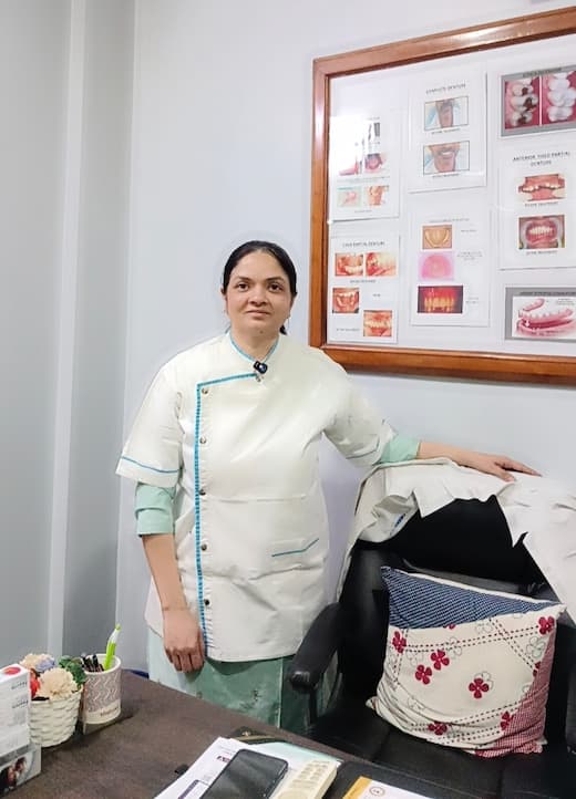 Dr. Shalini Jain - Best Implantologist in Sector 49 Noida